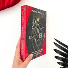 piedra y oscuridad-natalia torvisco-9788408293545