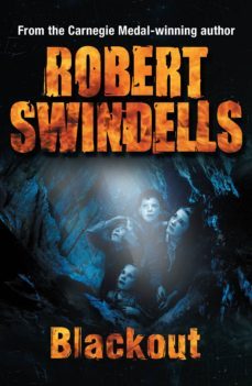 blackout (ebook)-robert swindells-9781409025603